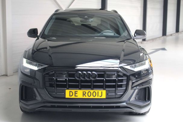 Audi Q8 55 TFSI S-line 250 kW image number 12