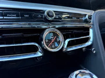 Car image 42