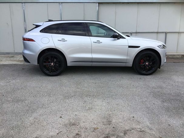 Jaguar F-Pace AWD 184 kW image number 2