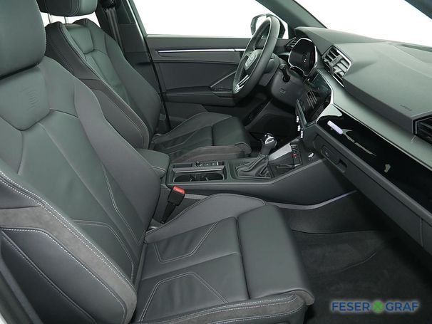 Audi Q3 45 TFSIe S-line 180 kW image number 3