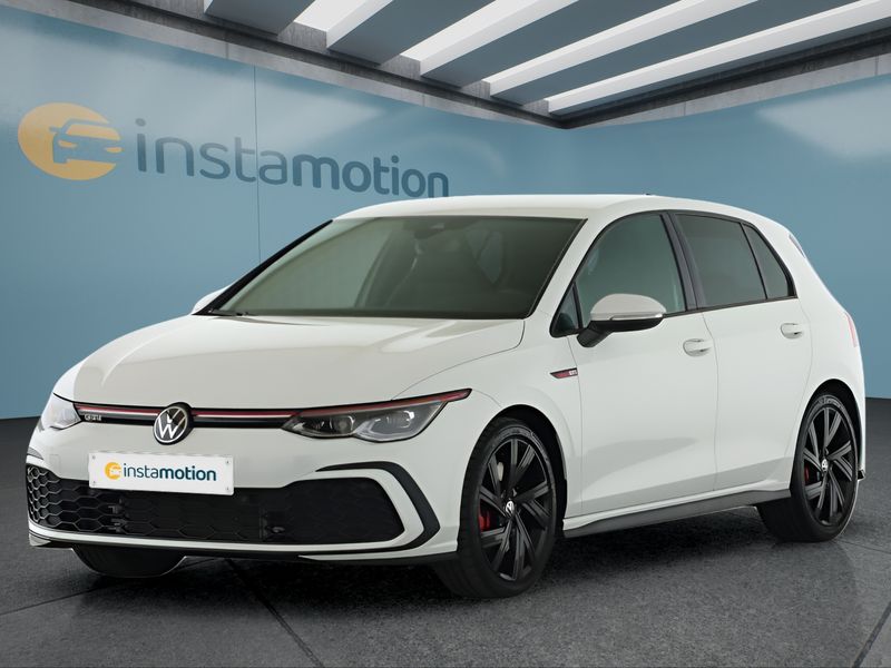 Volkswagen Golf 8 2.0