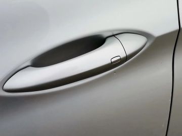 Car image 37