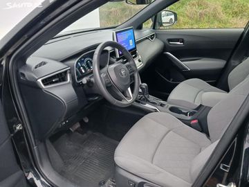 Car image 11