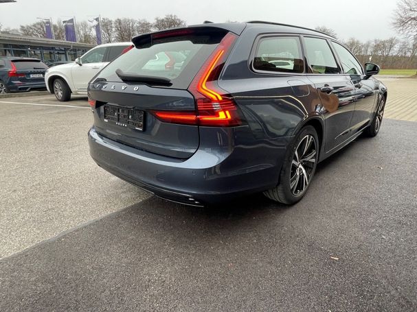 Volvo V90 T6 R Design AWD Recharge 251 kW image number 3