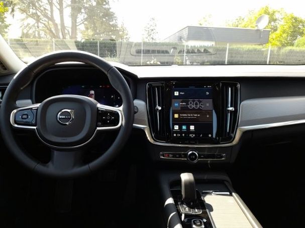 Volvo V90 B4 140 kW image number 15