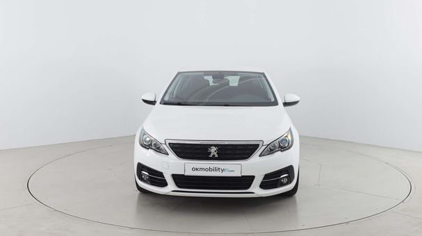 Peugeot 308 1.2 PureTech 110 Active 81 kW image number 2