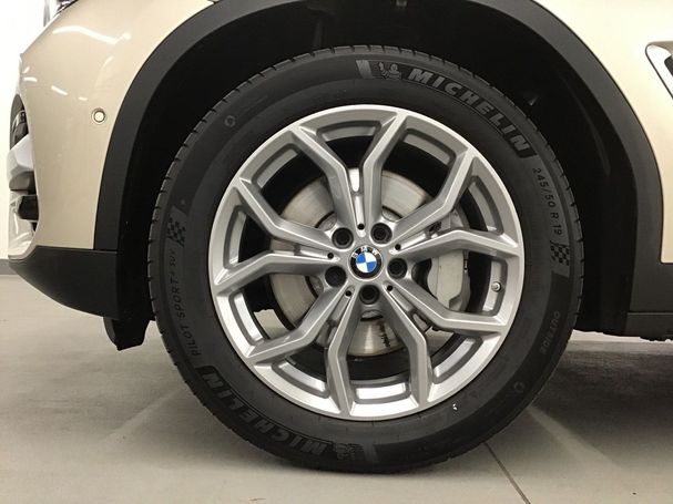 BMW X3 xDrive 210 kW image number 9