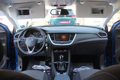 Car image 37