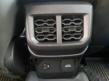 Car image 38