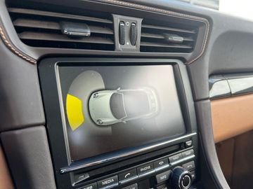 Car image 26