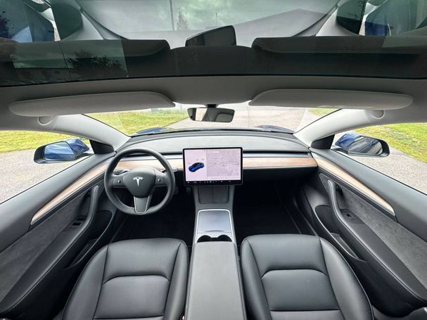 Tesla Model 3 208 kW image number 13