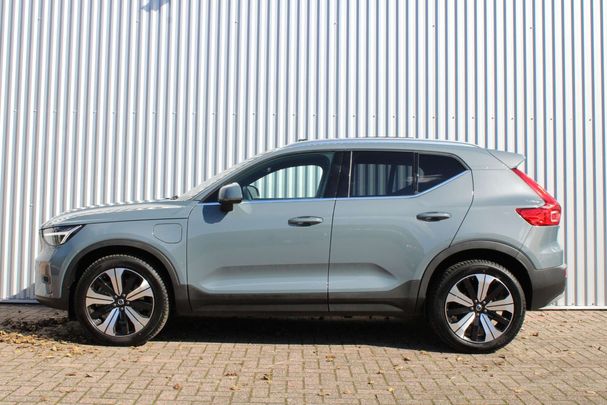 Volvo XC40 T4 155 kW image number 6