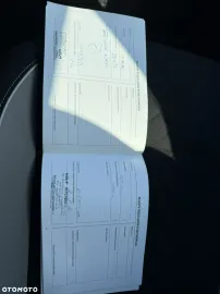Car image 36