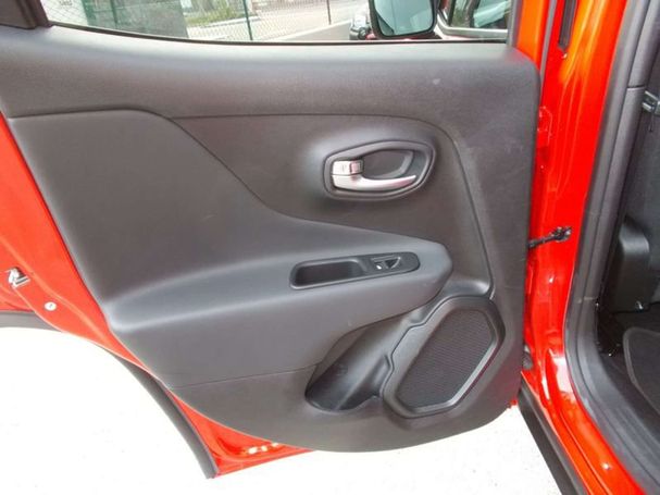 Jeep Renegade 96 kW image number 24