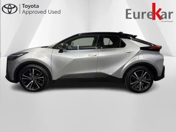 Car image 3