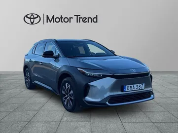 Car image 2