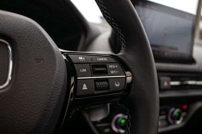 Car image 37