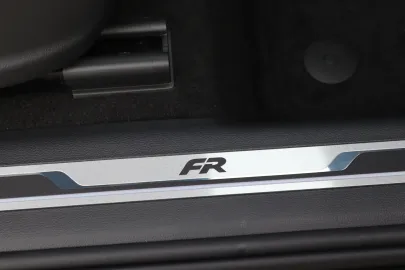 Car image 47