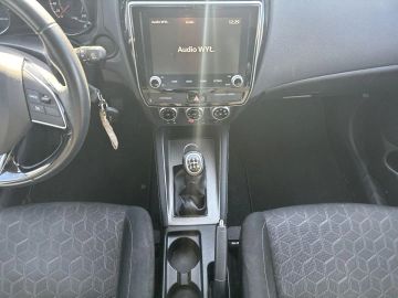 Car image 24