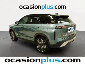 Car image 4