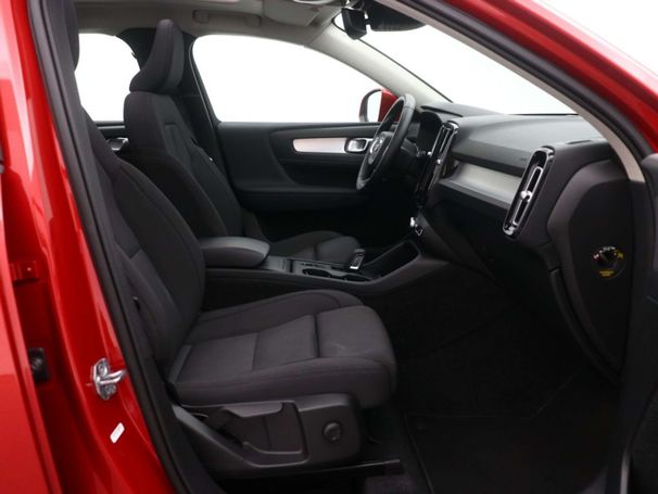 Volvo XC40 1.5 T2 95 kW image number 32