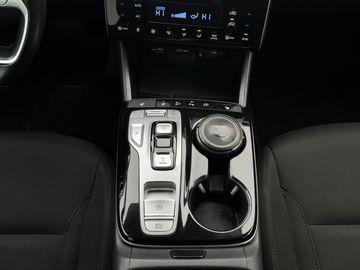 Car image 24