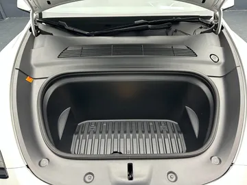 Car image 36