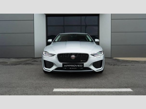 Jaguar XE AWD SE 132 kW image number 1