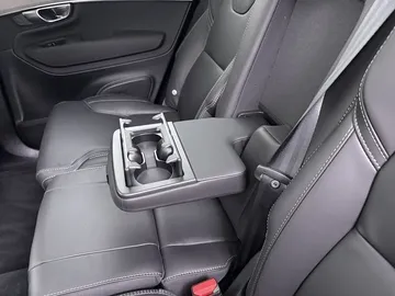 Car image 48