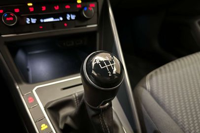 Car image 31