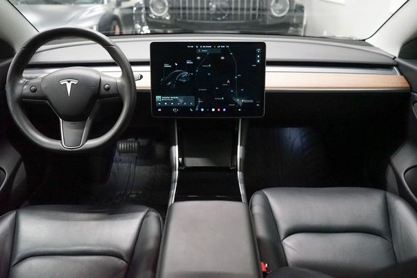 Tesla Model 3 Long Range AWD 324 kW image number 11