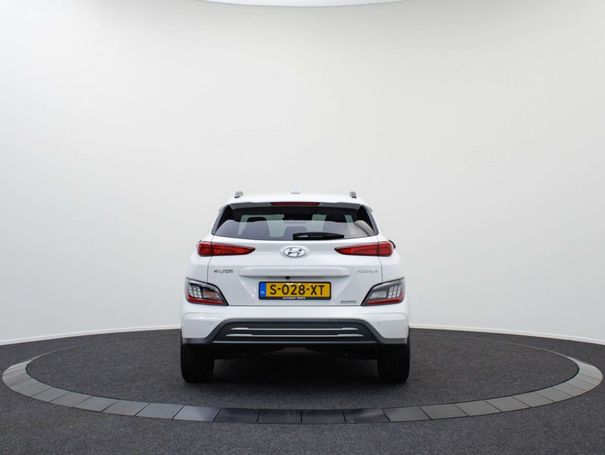 Hyundai Kona 64 kWh 150 kW image number 8