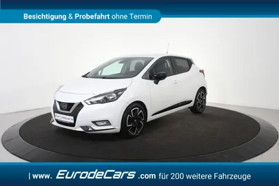 Car image 3