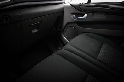 Car image 36