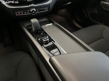 Car image 37