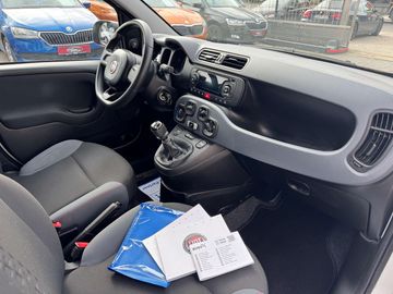 Car image 13