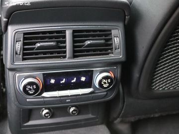 Car image 38