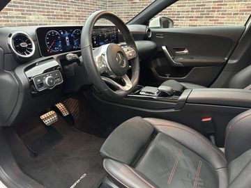 Car image 37