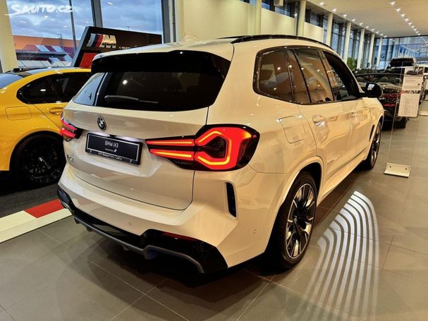 BMW iX3 210 kW image number 3