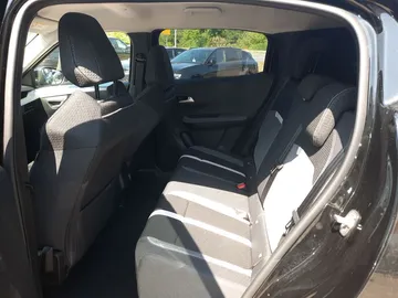Car image 27