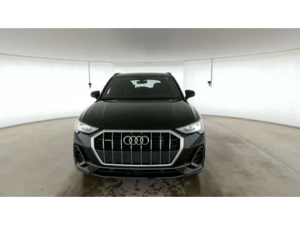 Audi Q3 35 TDI S-line 110 kW image number 11