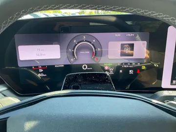 Car image 29