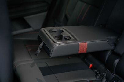 Car image 36