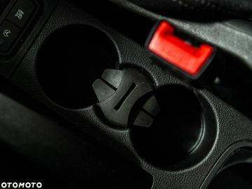 Car image 38