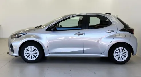 Car image 5