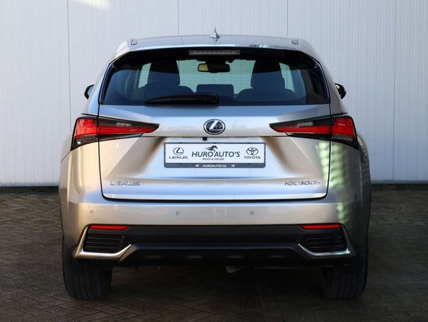 Lexus NX 300 h AWD 145 kW image number 3