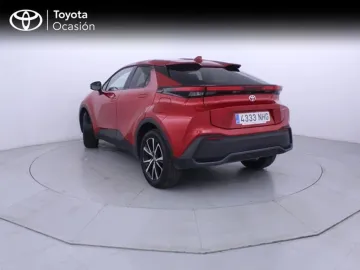 Car image 4