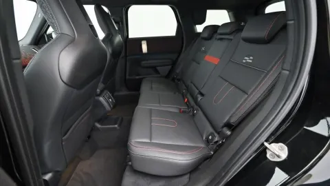 Car image 25