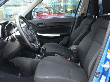 Car image 37