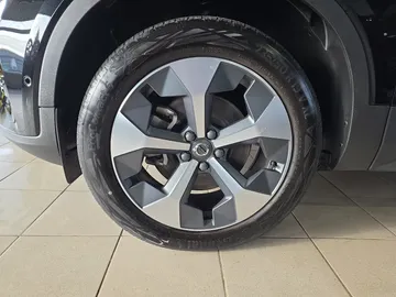 Car image 34